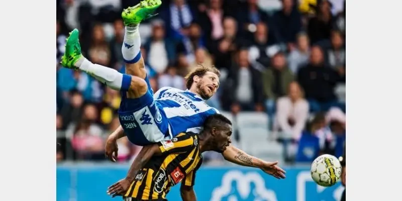 Hacken top 3 nhưng đang rất bất ổn